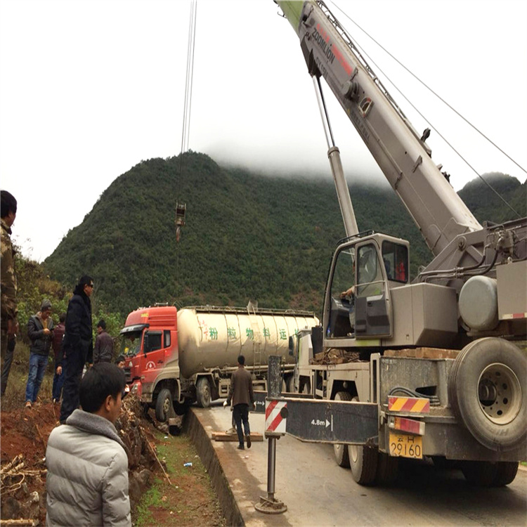 内黄吊车道路救援24小时